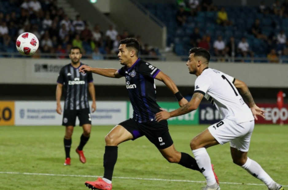 Trương Vinh Hiển toàn thắng ngày đầu ở Hong Kong Slam, vòng 32 mới là nơi bảng điểm nói thật