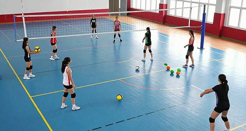 SMU chấm dứt chuỗi 58 trận bất bại trên sân nhà của Pitt bằng chiến thắng bốn set