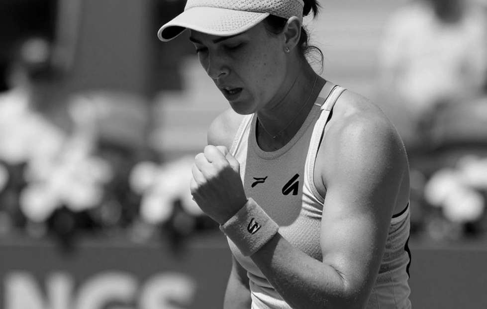 Zheng Qinwen rút khỏi Japan Open: Chấn thương vai và cái giá của 15 giờ 16 phút trên sân