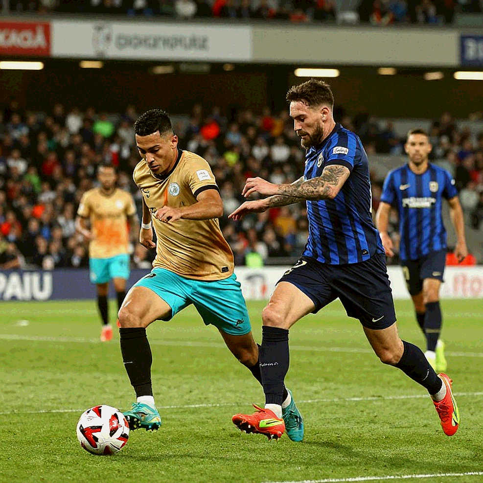 VAR tại V.League và cái giá của hai phút im lặng