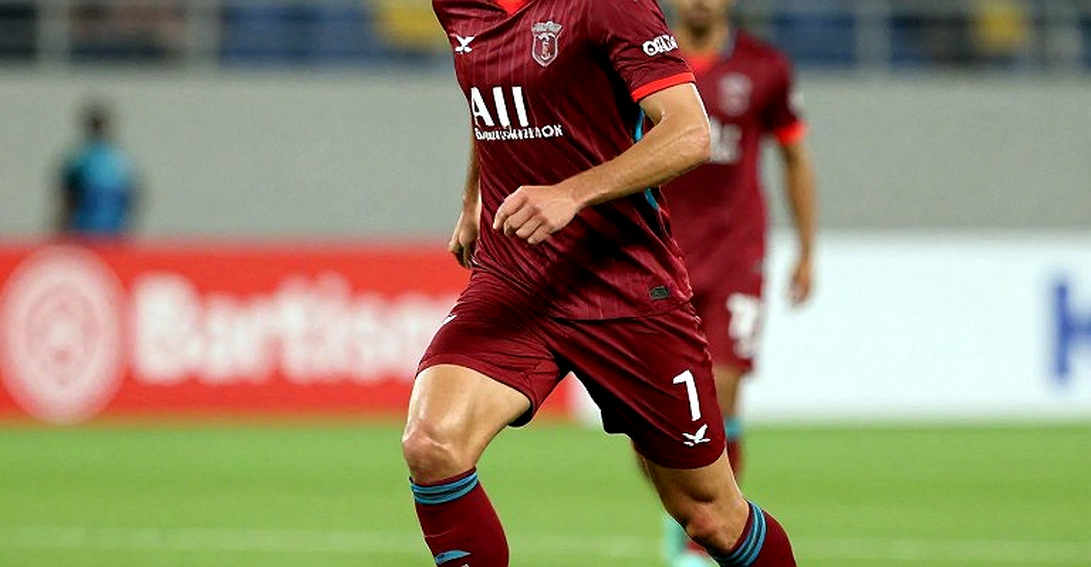 Persib Bandung: Chiến thắng 3-1 trước PSM Makassar không thể che đi 'bộ khung' còn bỏ ngỏ của HLV Igor Tolic